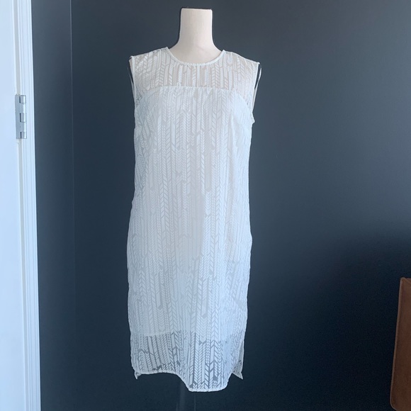 Vince Camuto Dresses & Skirts - Chic & Classic Vince Camuto Dress